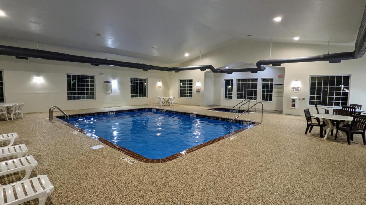 Estherville Hotel & Suites المظهر الخارجي الصورة