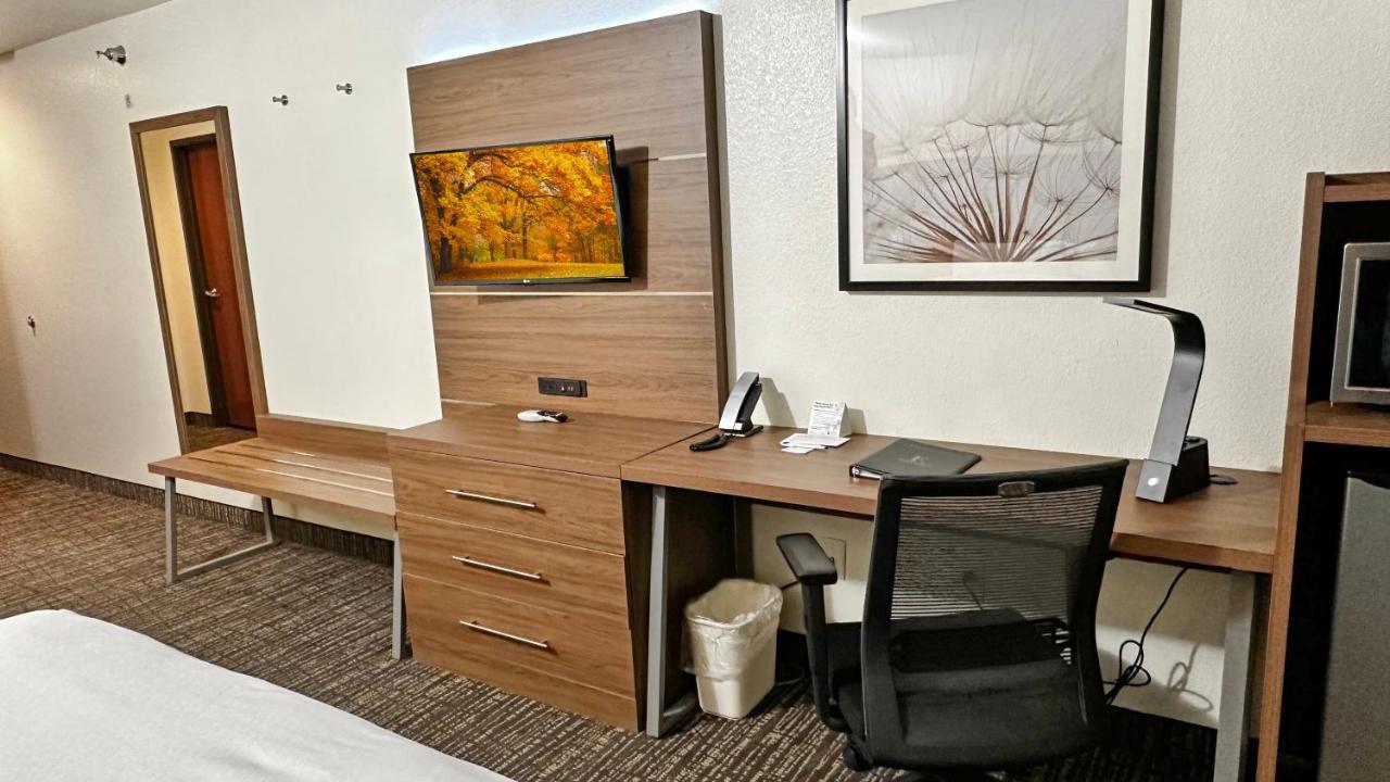 Estherville Hotel & Suites المظهر الخارجي الصورة