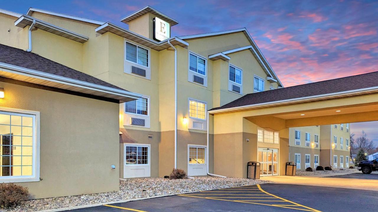 Estherville Hotel & Suites المظهر الخارجي الصورة