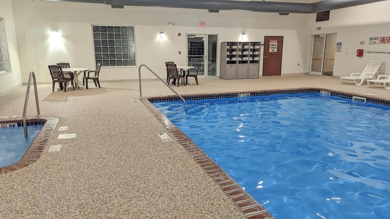 Estherville Hotel & Suites المظهر الخارجي الصورة
