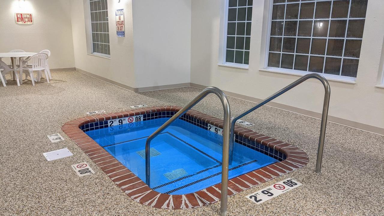 Estherville Hotel & Suites المظهر الخارجي الصورة
