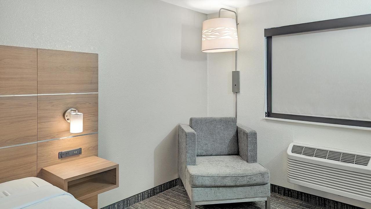 Estherville Hotel & Suites المظهر الخارجي الصورة